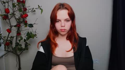 Snapshot of bunnybloom_ chatting on 11-17-25, 10:15 Ariel online show from 11-17-25, 10:15