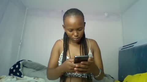 bunnydiva_ online show from 06-11-26, 07:23