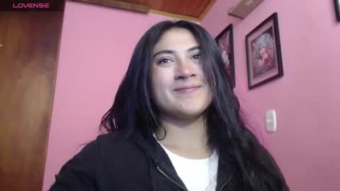 bunnyEmilyR0s33 online show from 11-05-25, 02:17