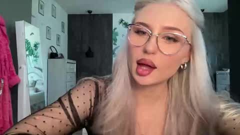 OnlyFans BunnyKhalessi online show from 12-02-25, 07:20