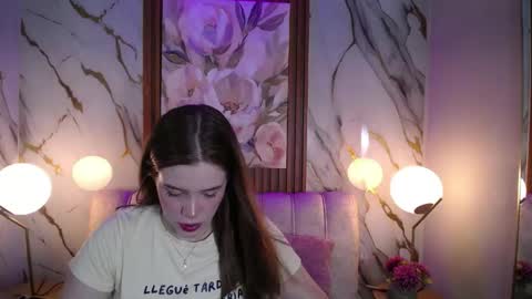 Snapshot of bunnyleahxxx chatting on 06-04-26, 07:09 ANASTASIA online show from 06-04-26, 07:09