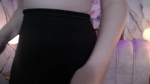 Snapshot of bunnyleahxxx chatting on 06-05-26, 08:14 ANASTASIA online show from 06-05-26, 08:14