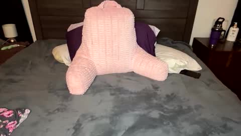 Snapshot of bunnylopezz chatting on 03-29-26, 12:43 Bunny online show from 03-29-26, 12:43