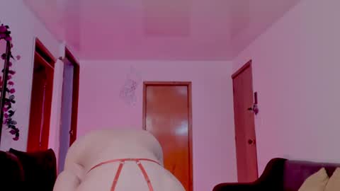 Snapshot of burbuja_cosmic chatting on 12-02-24, 12:52 Im Val Welcome to my room My instagram Bubble cosmic online show from 12-02-24, 12:52