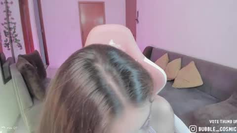 Snapshot of burbuja_cosmic chatting on 03-06-25, 01:05 Im Val Welcome to my room My instagram Bubble cosmic online show from 03-06-25, 01:05