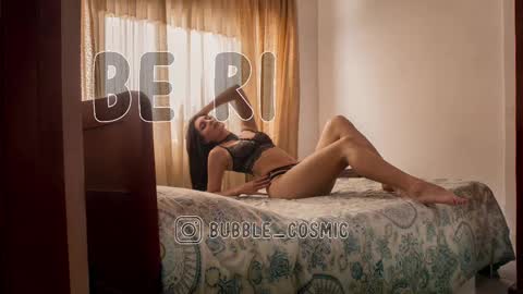 Snapshot of burbuja_cosmic chatting on 03-06-25, 04:08 Im Val Welcome to my room My instagram Bubble cosmic online show from 03-06-25, 04:08