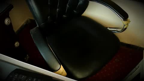 Hairy Arabian online show from 10-30-25, 03:52