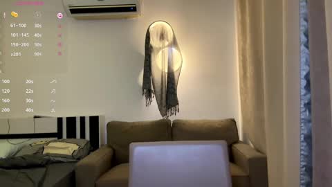 Nica online show from 04-18-26, 09:37