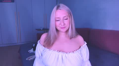 Snapshot of burn_lissa chatting on 05-08-26, 08:03 Lissa online show from 05-08-26, 08:03