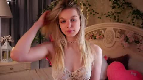 Jessica online show from 11-11-25, 03:23