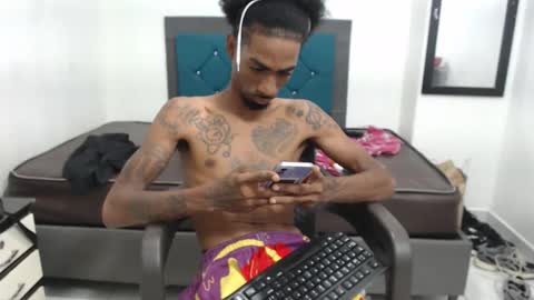 Snapshot of burrodelacosta chatting on 04-14-26, 04:24 burrodelacosta online show from 04-14-26, 04:24