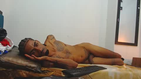 Snapshot of burrodelacosta chatting on 05-05-26, 03:47 burrodelacosta online show from 05-05-26, 03:47