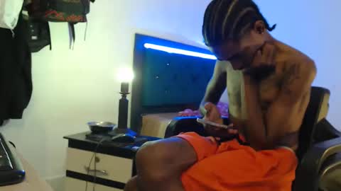 Snapshot of burrodelacosta chatting on 05-10-26, 02:39 burrodelacosta online show from 05-10-26, 02:39