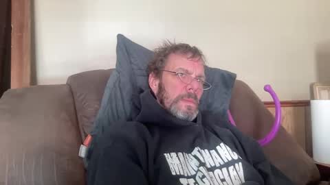Snapshot of bushbeautician chatting on 01-11-25, 04:14 bushbeautician online show from 01-11-25, 04:14