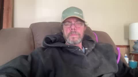 Snapshot of bushbeautician chatting on 01-19-25, 03:21 bushbeautician online show from 01-19-25, 03:21