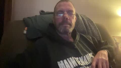 Snapshot of bushbeautician chatting on 02-06-25, 11:37 bushbeautician online show from 02-06-25, 11:37