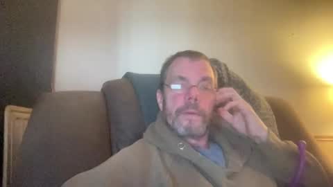 Snapshot of bushbeautician chatting on 03-09-25, 11:35 bushbeautician online show from 03-09-25, 11:35