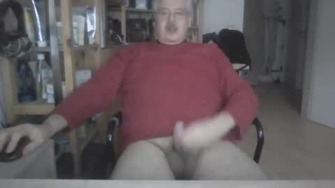 Snapshot of busibaer666 chatting on 12-09-24, 08:11 busi online show from 12-09-24, 08:11