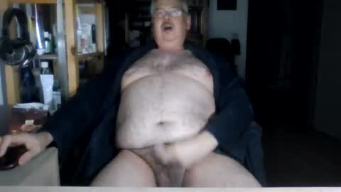 Snapshot of busibaer666 chatting on 01-01-25, 05:01 busi online show from 01-01-25, 05:01