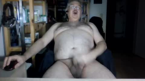 Snapshot of busibaer666 chatting on 01-28-25, 01:39 busi online show from 01-28-25, 01:39