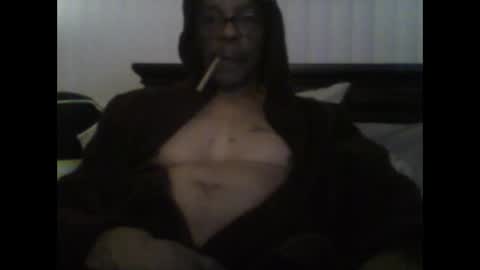 Busturgutzgd1 online show from 12-24-24, 05:38