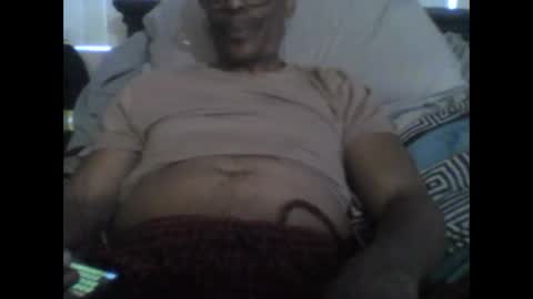 Busturgutzgd1 online show from 12-25-24, 10:27