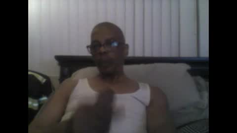 Busturgutzgd1 online show from 02-19-25, 08:55