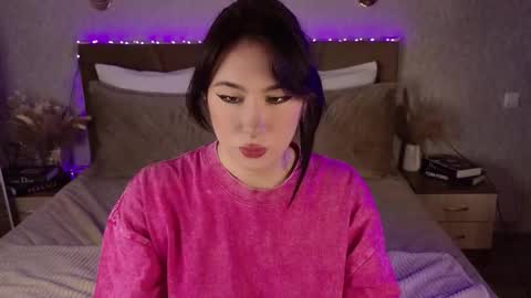 Snapshot of busty_lina chatting on 10-18-25, 05:21 Lina online show from 10-18-25, 05:21