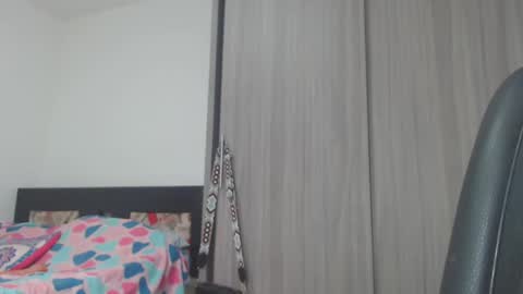 Snapshot of bustyamanda_ chatting on 02-28-25, 03:26 Amanda  online show from 02-28-25, 03:26