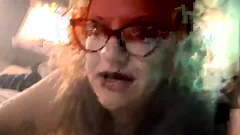 Snapshot of bustybabie9 chatting on 10-23-25, 01:21 BustyBabie9 online show from 10-23-25, 01:21