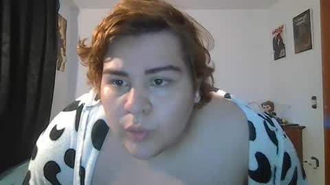 Snapshot of buttercup_milk chatting on 01-12-26, 05:01 Dylan online show from 01-12-26, 05:01