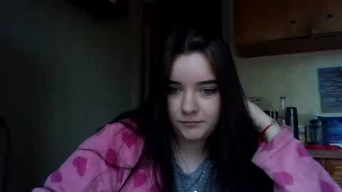 Snapshot of butterfly18988 chatting on 10-17-25, 01:03 butterfly18988 online show from 10-17-25, 01:03