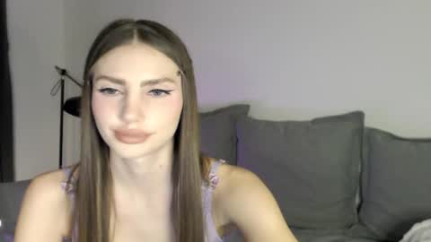 Snapshot of butterflys_ chatting on 03-07-25, 11:16 Lauren online show from 03-07-25, 11:16