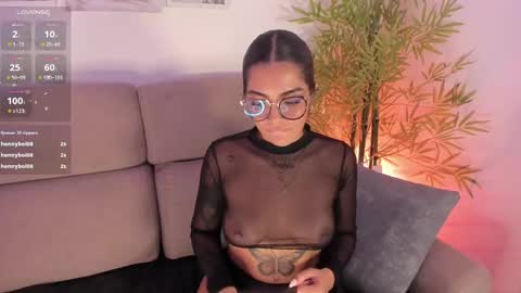 Snapshot of butterflyy1 chatting on 12-04-24, 12:08 butterflyy1 online show from 12-04-24, 12:08