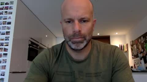 Snapshot of buurman1982isback chatting on 09-15-25, 09:09 buurman1982isback online show from 09-15-25, 09:09