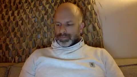 Snapshot of buurman1982isback chatting on 11-25-25, 08:53 buurman1982isback online show from 11-25-25, 08:53