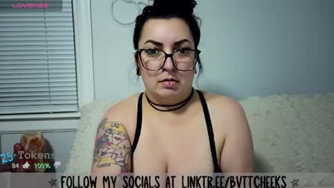 Snapshot of bvttcheeks00 chatting on 09-21-25, 04:03 bvttcheeks00 online show from 09-21-25, 04:03