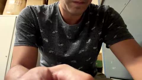 Snapshot of bxbomber2012 chatting on 10-28-25, 08:11 bxbomber2012 online show from 10-28-25, 08:11