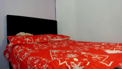     online show from 11-18-25, 06:01