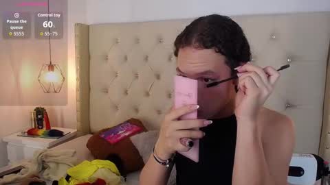 Snapshot of bycandy_ chatting on 10-22-25, 12:05 bycandy_ online show from 10-22-25, 12:05