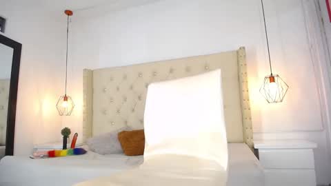 Snapshot of bycandy_ chatting on 11-25-25, 01:33 bycandy_ online show from 11-25-25, 01:33