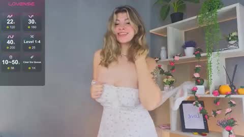 Kira online show from 12-07-24, 11:18