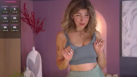 Kira online show from 09-17-25, 03:14