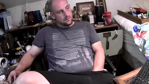 Snapshot of c547409 chatting on 10-21-25, 10:16 c547409 online show from 10-21-25, 10:16