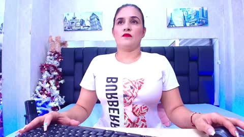 Carolina online show from 01-14-25, 03:01