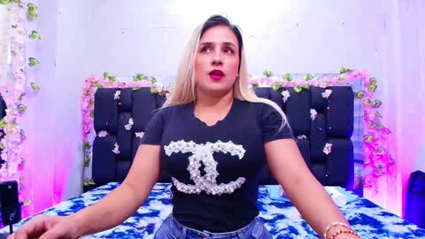 Carolina online show from 09-16-25, 03:07