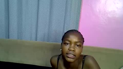 Snapshot of c_trish chatting on 10-05-25, 06:50 C--trish online show from 10-05-25, 06:50