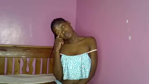 Snapshot of c_trish chatting on 10-16-25, 10:22 C--trish online show from 10-16-25, 10:22