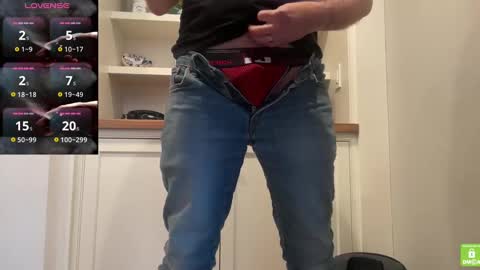 Snapshot of ca77here chatting on 11-13-25, 03:55 ca77here online show from 11-13-25, 03:55