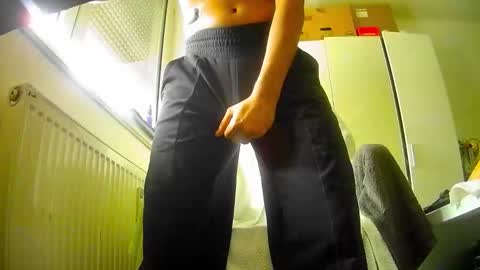 Snapshot of caesar69salad chatting on 10-12-25, 10:03 Caesar online show from 10-12-25, 10:03